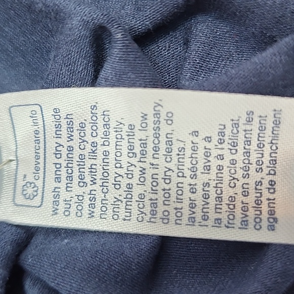 TOMMY HILFIGER RED WHITE BLUE LONG SLEEVES SHIRT, EXTRA LARGE (XL) - Picture 12 of 12